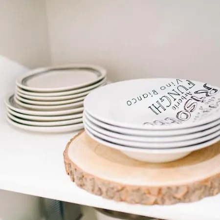 Apartman Lora Apartment,free Private Parking, Self Check In Como