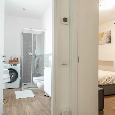 Lora 1, Free Private Parking, Self Check In Daire