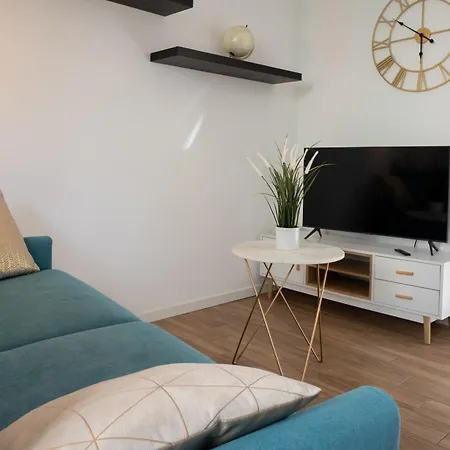 Lora 1, Free Private Parking, Self Check In Daire *