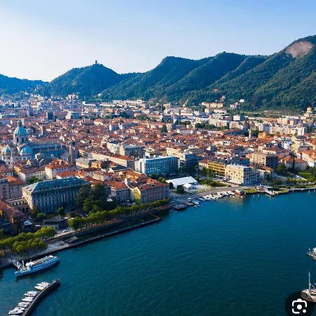 Lora 1, Free Private Parking, Self Check In * Como